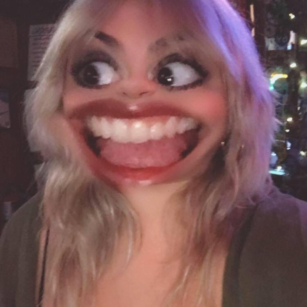 Meet your Posher, Eavie